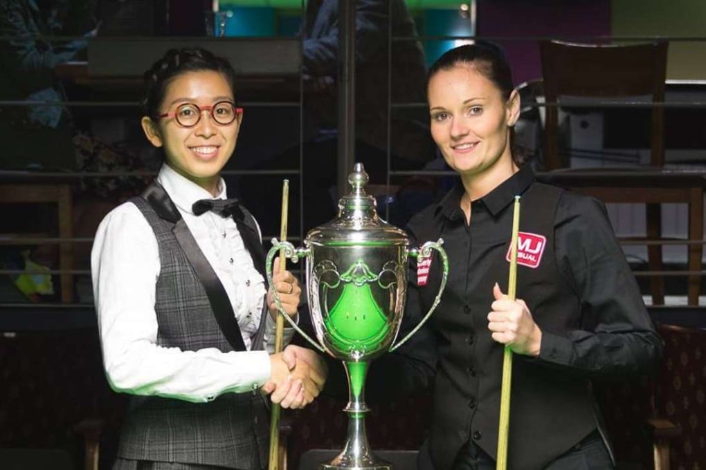 World championships finalists Ng On-yee and Reanne Evans pose with the trophy. Photo: WLBS