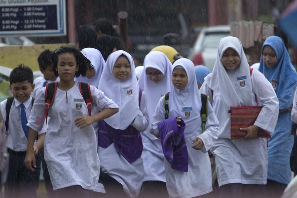 Schools in two states in Malaysia have been ordered to close due to the extremely hot weather as a result of the El Nino effect. Photo: EPA