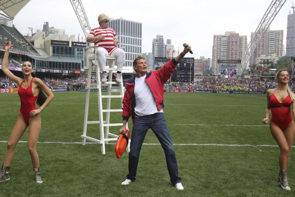 Former Baywatch star David Hasselhoff entertains the crowd on the second day of this year’s Hong Kong Sevens. Photo: Edward Wong