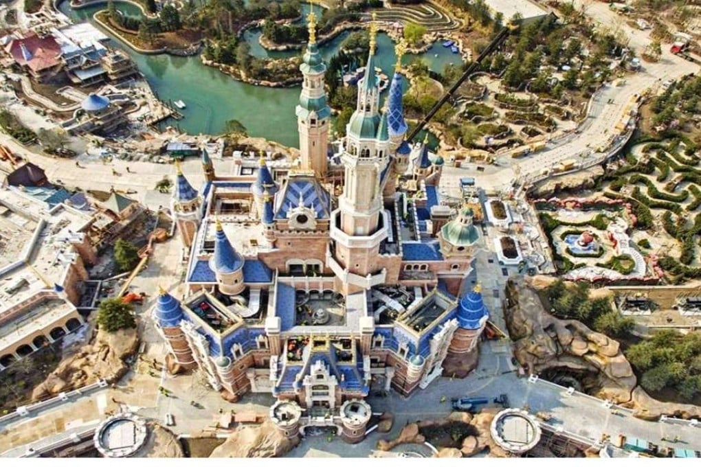 Visitors to the tourist district outside Shanghai Disney land complained about stiff prices for refreshments during the Labour Day holiday. Photo: SCMP.