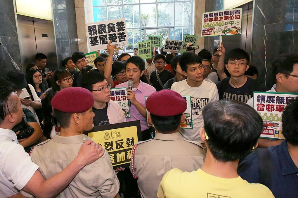 Since Link Reit took over government-owned malls and wet markets in 2005, rising rents have made many shop owners and tenants unhappy. Photo: Edward Wong