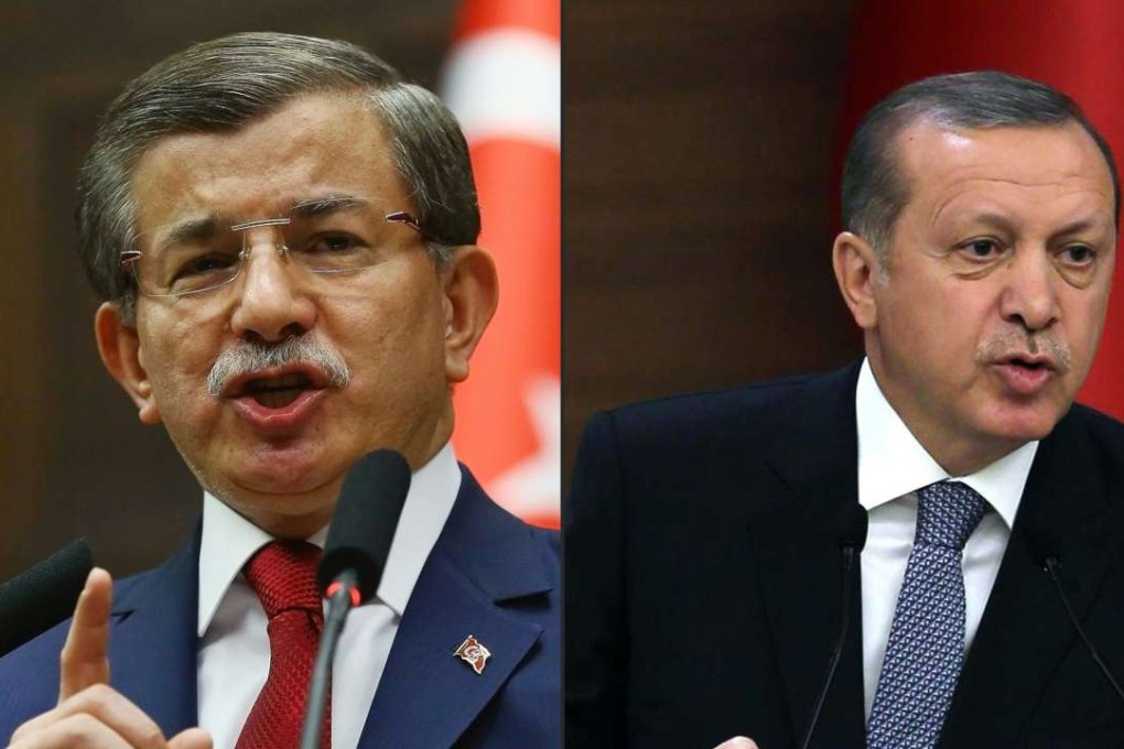 This combination of file pictures created on May 5, 2016 shows Turkish Prime Minister and leader of Turkey's ruling party, the Justice and Development Party (AKP) Ahmet Davutoglu (left) and Turkish President Recep Tayyip Erdogan delivering a speech (right). Photo: AFP