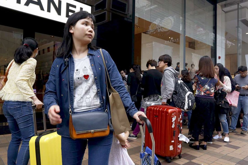 Chinese tourists in Hong Kong. Photo: Reuters