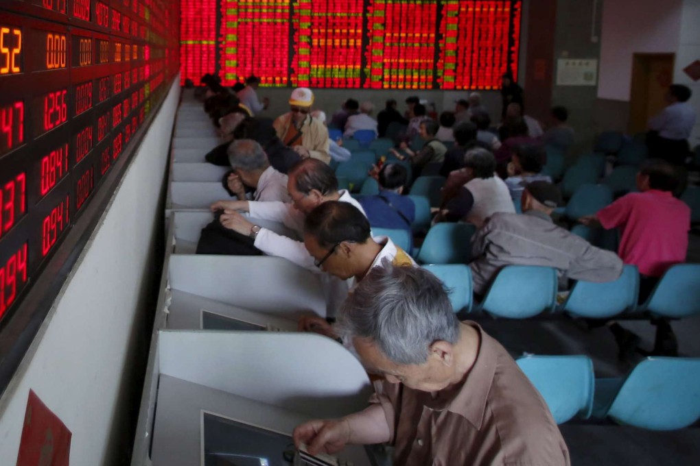 China stocks show signs of weakness