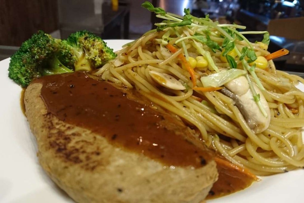Vegan slices with black pepper pasta at LN Fortunate Coffee in Sai Ying Pun. Photos: Elaine Yau