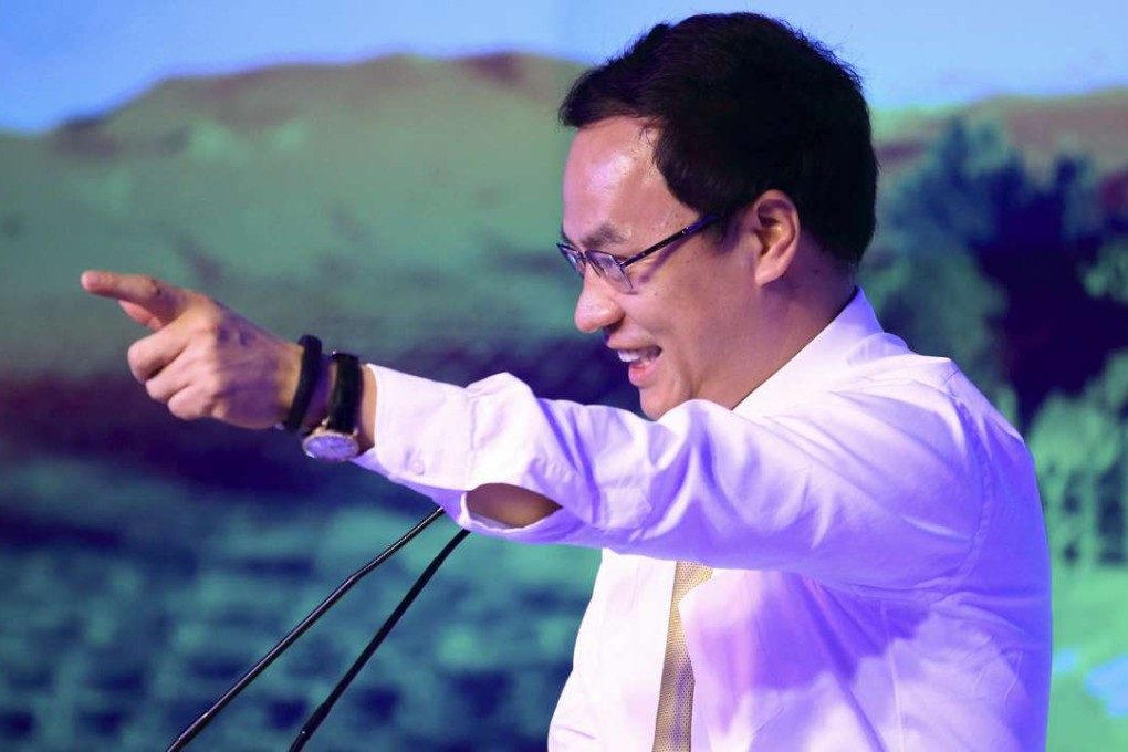 Li Hejun, former chairman and chief executive of Hanergy Holding Group, delivers a speech during a press conference at the headquarters of Hanergy Holding Group in Beijing on June 17, 2015. Photo: Imaginechina