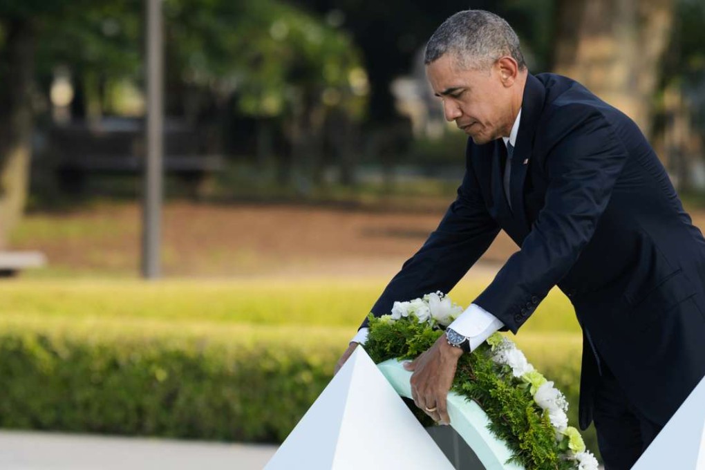 US President Barack Obama places a wreath in front of the cenotaph at the Hiroshima Peace Memorial Park in Hiroshima, Japan. Photo: Bloomberg