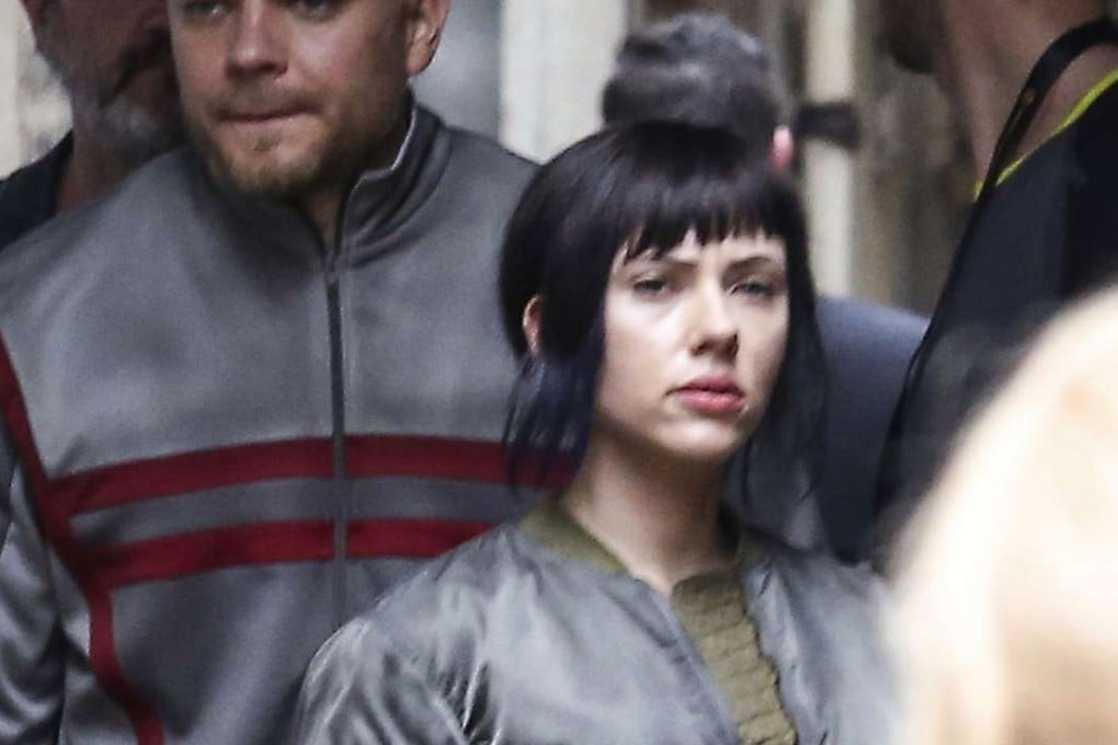 Actress Scarlett Johansson was the centre of attraction on location in Yau Ma Tei. Photo: Nora Tam