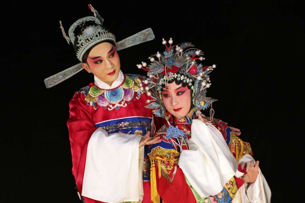 Zeng Jie (left) and Hu Ping portray Li Yi and Huo Xiaoyu in The Legend of the Purple Hairpin, a highlight of the Chinese Opera Festival that begins in Hong Kong this week.