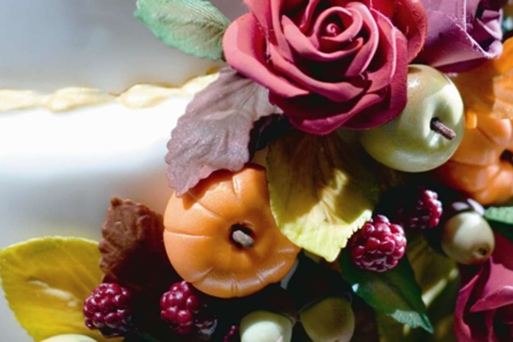 Sugar art detailing on one of a Mandarin Oriental wedding cake.