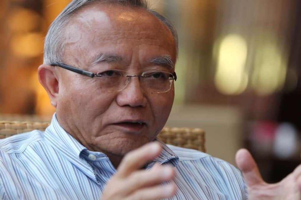 Lau Siu-kai thinks pan-democrat candidates may benefit from the bookseller revelations. Photo: Simon Song