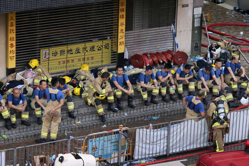 Hundreds of firefighters have been tackling the huge blaze in Ngau Tau Kok. Photo: Dickson Lee