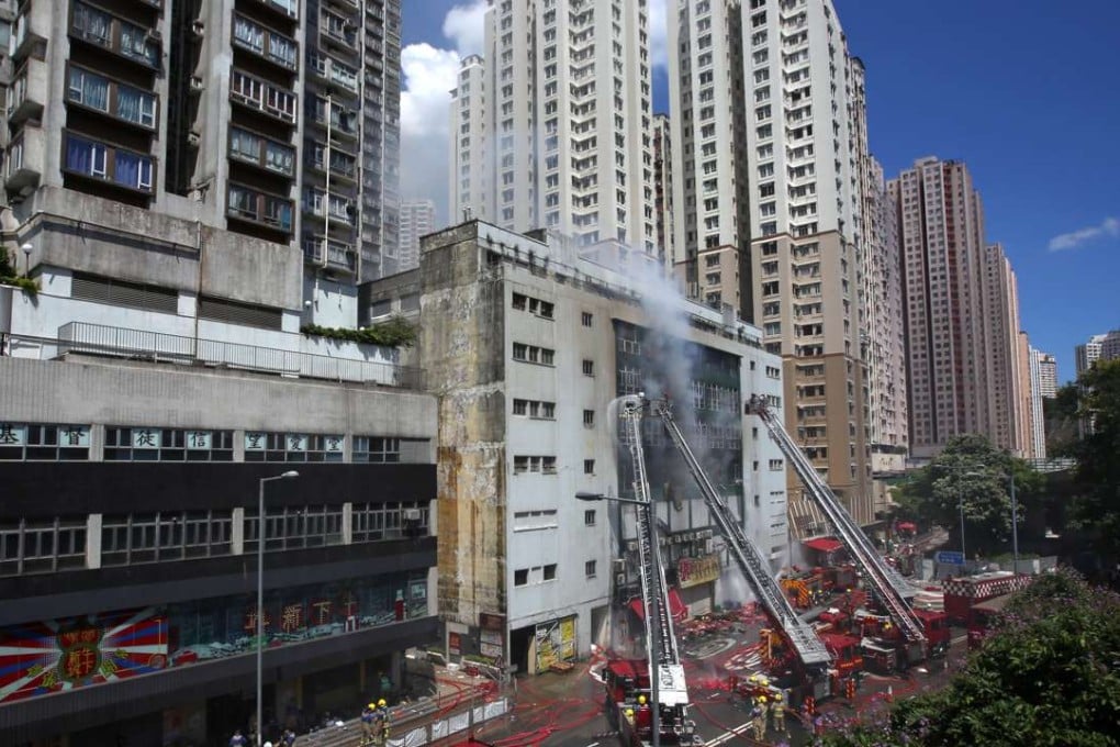 Fourth-alarm blaze in Ngau Tau Kok industrial building continues. Photo: Edward Wong
