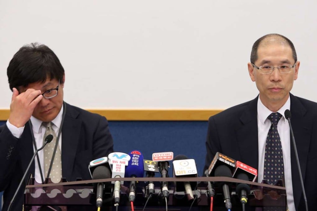 Dr Ho Hiu-fai (left), chairman of the investigation panel, and hospital chief executive Dr Albert Lo. Photo: Sam Tsang