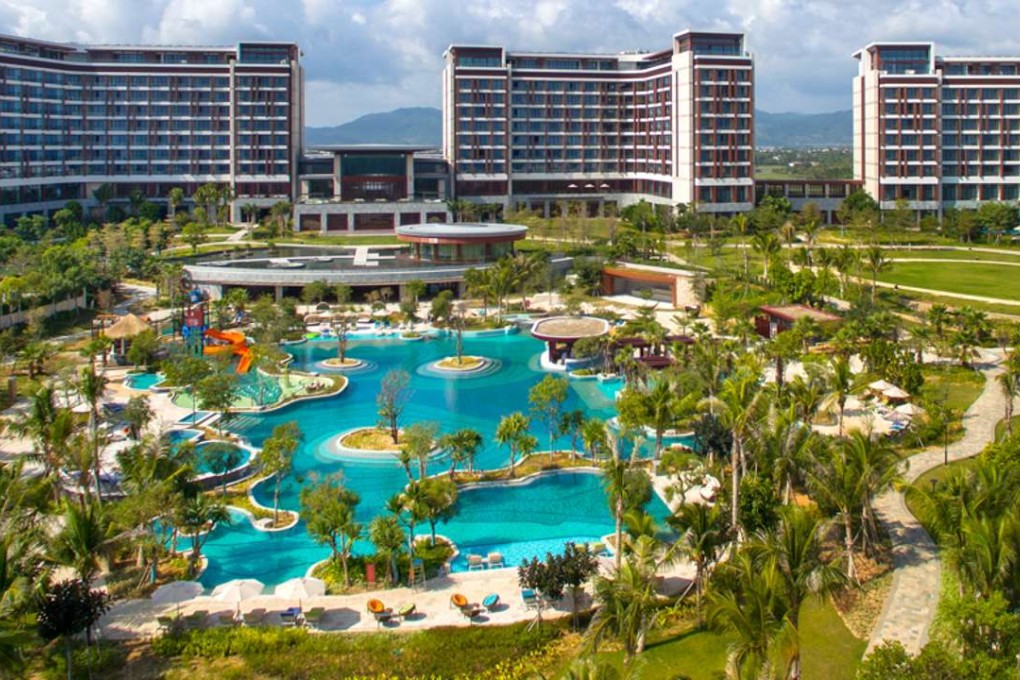The Sofitel Sanya Leeman Resort has first-class leisure and meeting facilities, and its staff can arrange a wide range of guest activities.
