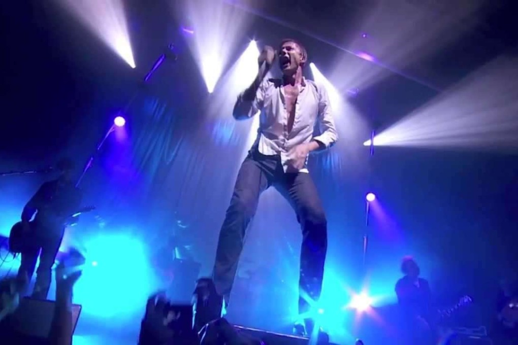 Suede’s flamboyant frontman Brett Anderson in full flight.