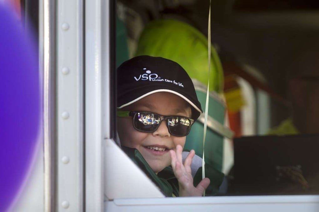 Living the dream sixyearold boy with cystic fibrosis is garbage man(02)