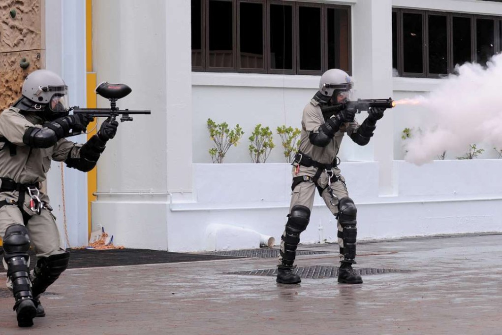 Correctional Emergency Response Team demonstrate tactical training. SCMP Pictures