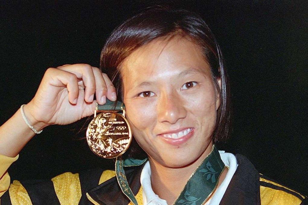 Lee Lai Shan shows off her Olympic Games gold medal. Photo: SCMP Pictures