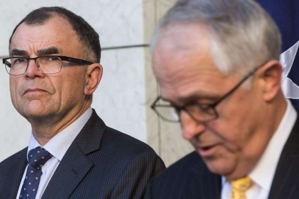 Australian Prime Minister Malcolm Turnbull (right) and former Northern Territory Chief Justice Brian Ross Martin. Photo: EPA