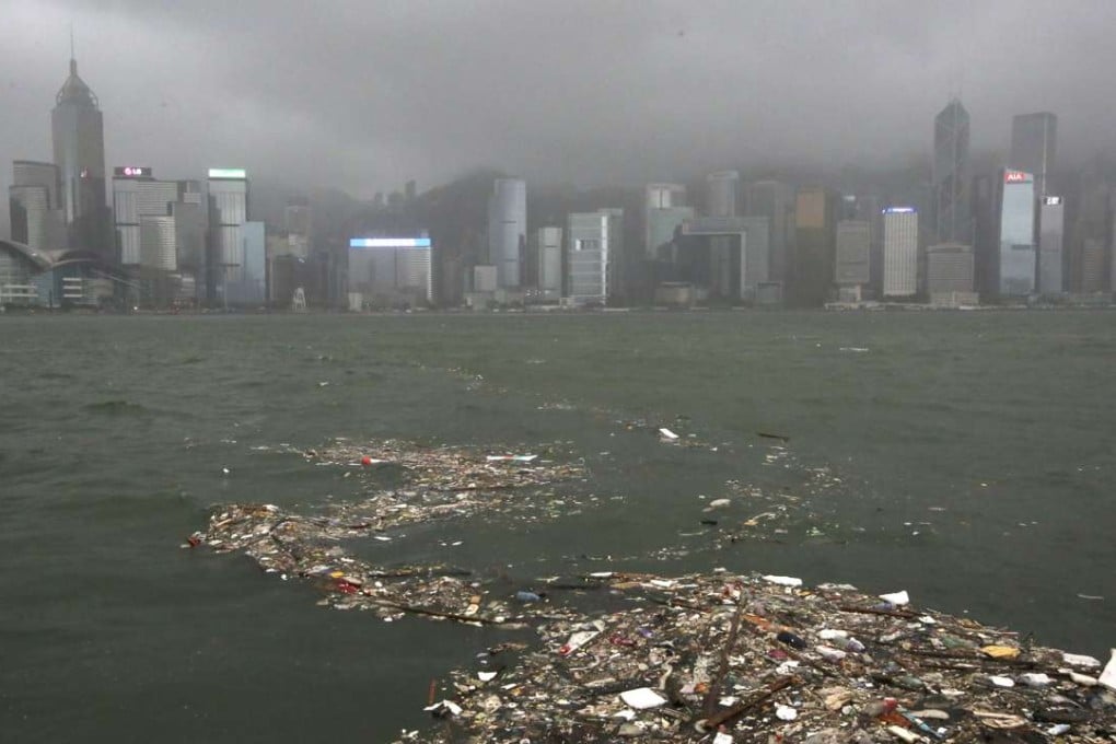 Trash in Victoria Harbour as Typhoon Nida approached Hong Kong. Photo: Nora Tam