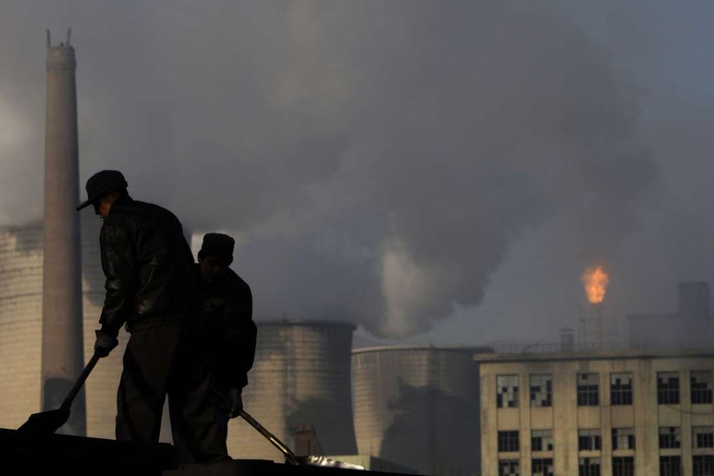 The effect of lower tariffs more than offset cost savings from an 18.1 per cent year-on-year fall in fuel cost per unit of output at China Resources Power’s coal-fired plants. Photo: AP