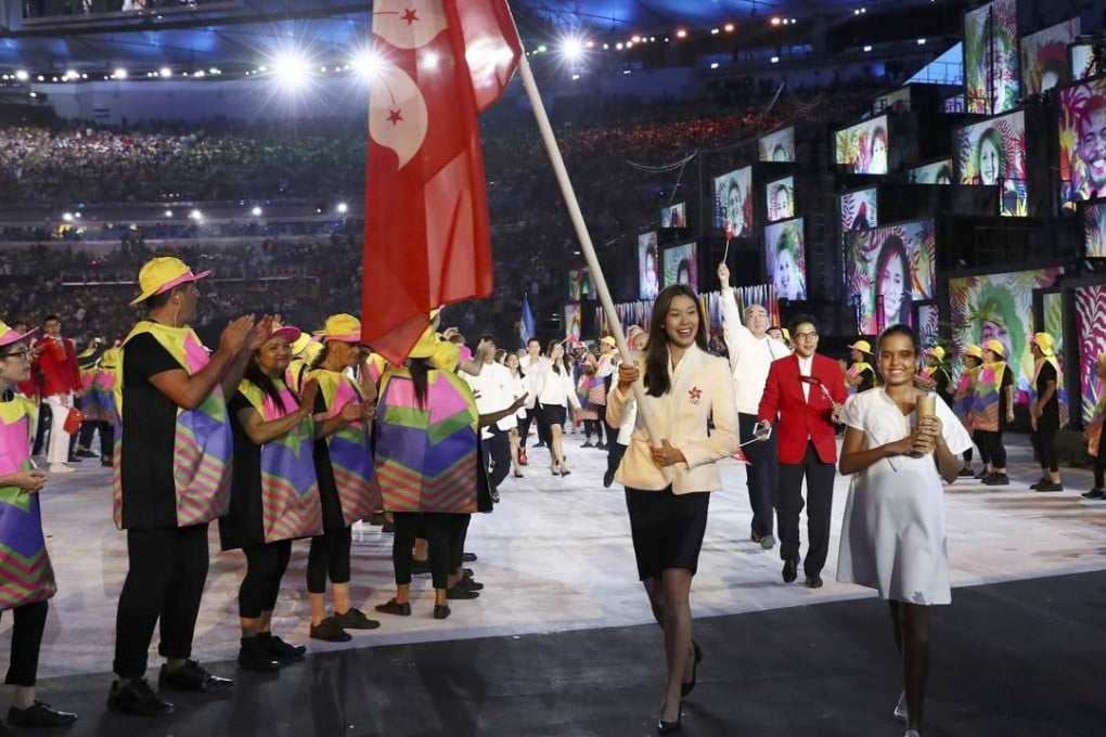 Stephanie Au carries the Hong Kong flag at the opening ceremony of the Rio Games. Photo: Reuters
