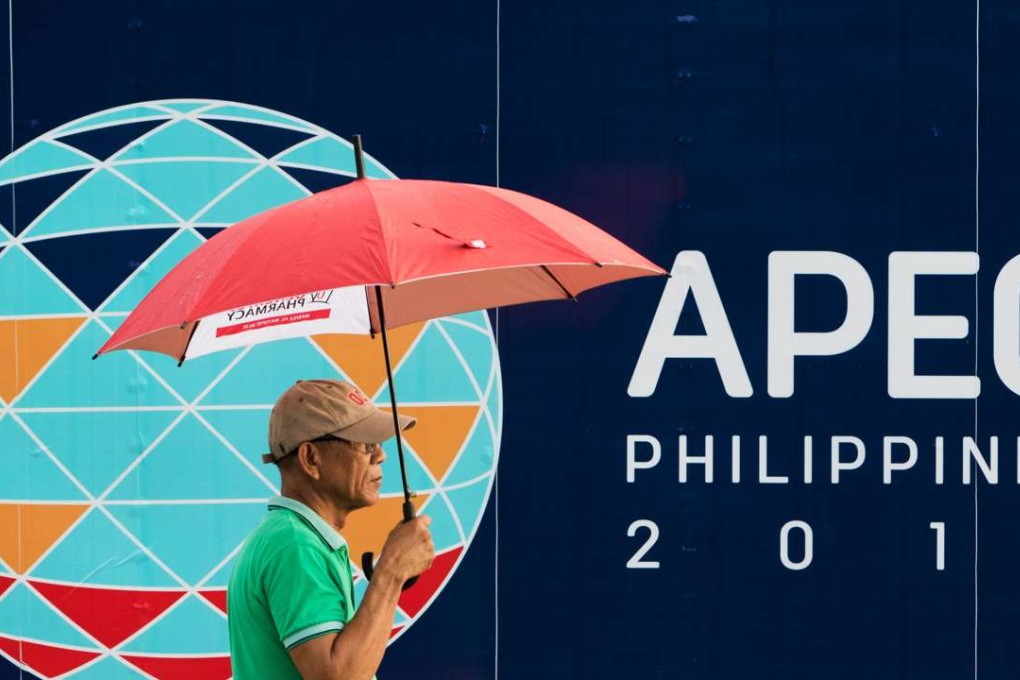 Outside last year’s APEC Summit in Manila, the Philippines in November. David Dodwell argues that without a liberalising organisation like APEC, many of the Asia-Pacific economies would be lured by xenophobic voices towards protectionism. Photo: Bloomberg