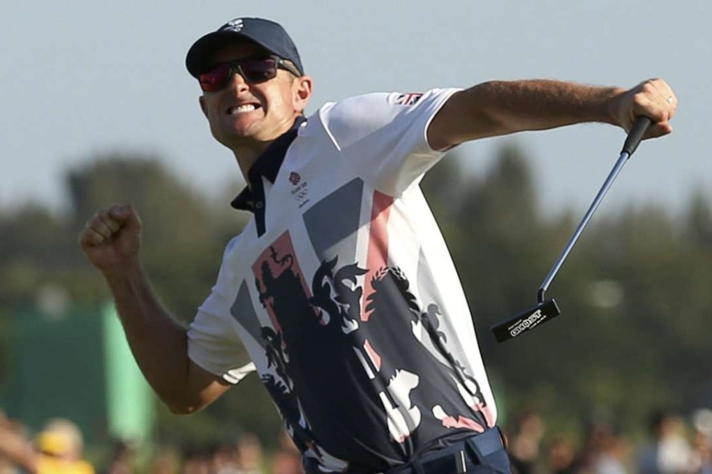 Justin Rose celebrates his gold medal win in the men's Olympic golf competition. Photo: Reuters