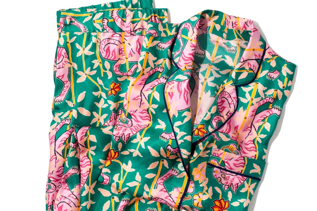 We dare you to wear this stylish set to your next cocktail party