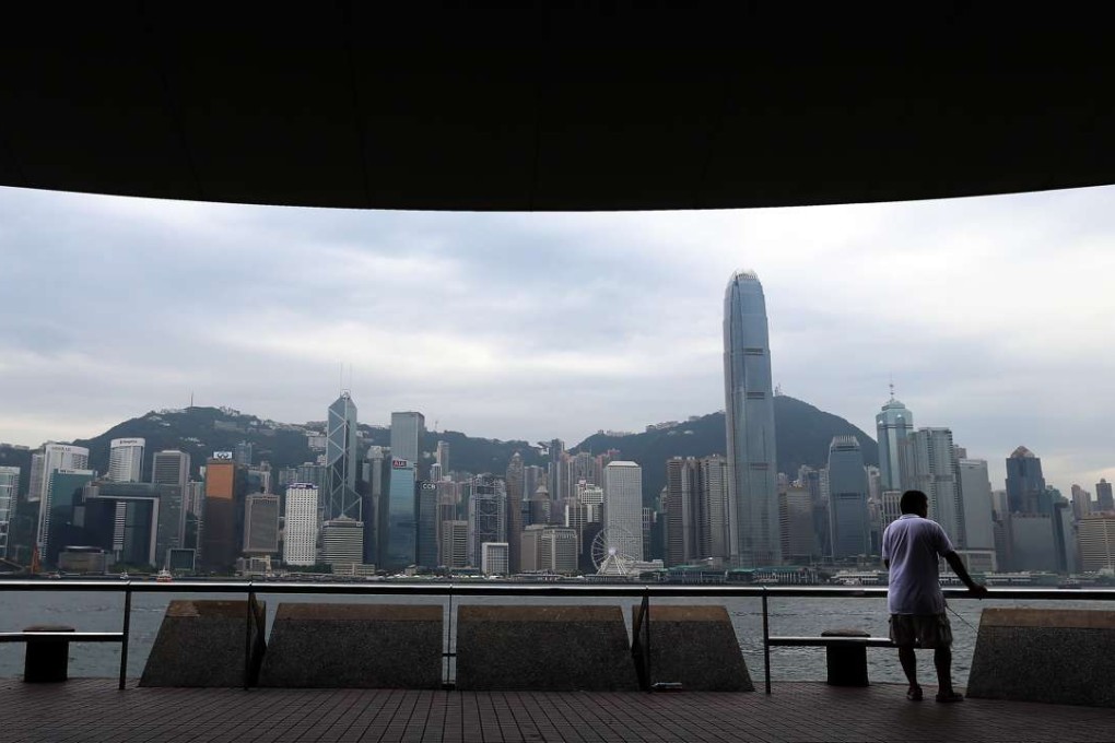 Expats in Hong Kong are increasingly frustrated with rising costs of living. Photo: K. Y. Cheng