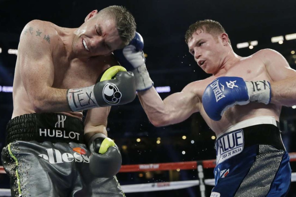 Canelo Alvarez was too good for title holder Liam Smith and won the fight with a round nine knockout. Photo: AP