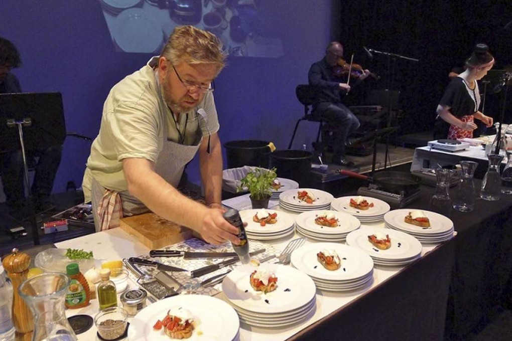 Feeding Frenzy has been presented in several countries including Sweden.