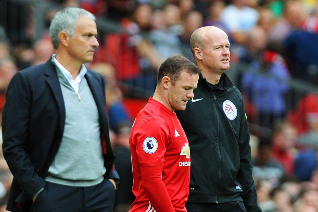 Manchester United's Wayne Rooney (centre) was introduced by Jose Mourinho in the closing stages. Photo: EPA