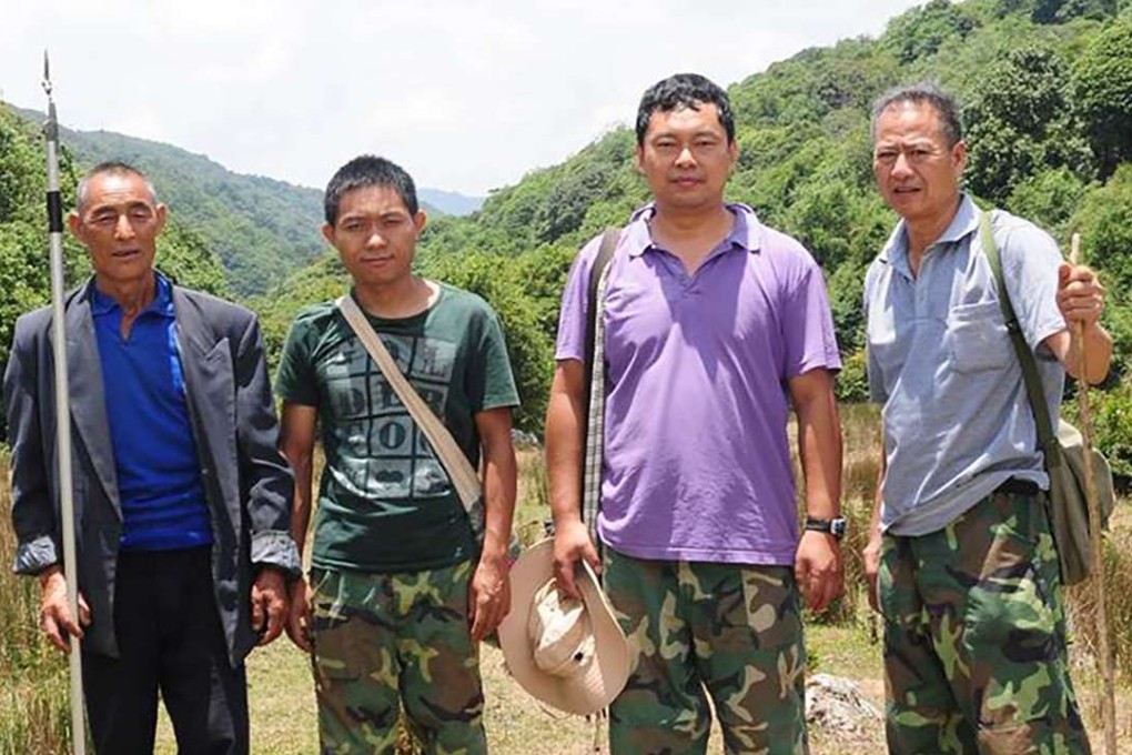 Botanist Yin Jiantao (second right) during a scientific expedition in Ninger, Yunnan. Photo: Yin Jiantao.