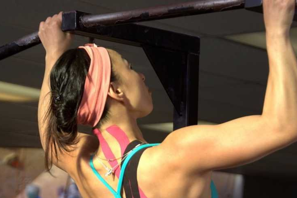 When you work out you’re damaging muscles, and in response your body adapts, healing that damage and making you stronger so that you can better handle those forces in the future. Photo: Flickr/mariachily