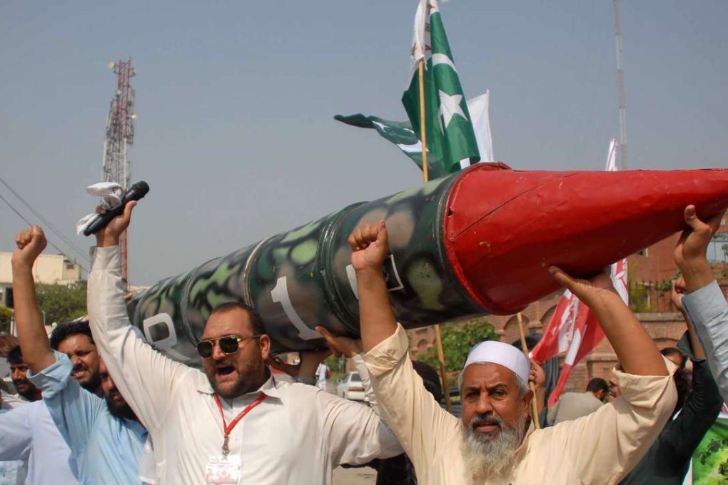 Pakistani protesters shout anti-Indian slogans during a demonstration in Peshawar on October 4, 2016. Photo: AFP