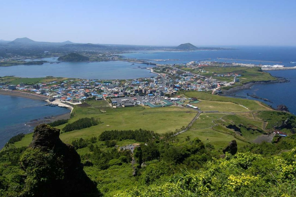 Charming scenery, proximity and and visa-free entry to mainlanders makes Jeju their favourite overseas destination during national day holidays. Photo: SCMP Pixtures