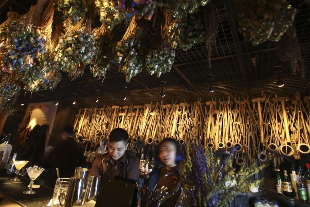 Interior of Iron Fairies in Central. Photos: Chen Xiaomei