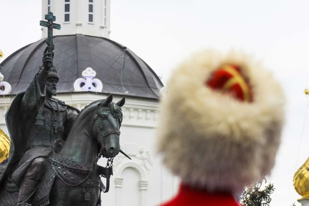 A monument to Tsar Ivan the Terrible after being unveiled in the city of Orel, 350 kilometers (225 miles) south of Moscow, Photo: AP