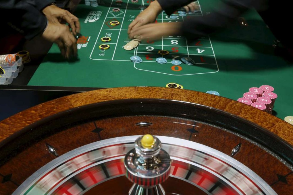 China has reportedly detained at least 18 employees of Australian casino giant Crown Resorts. Photo: Reuters