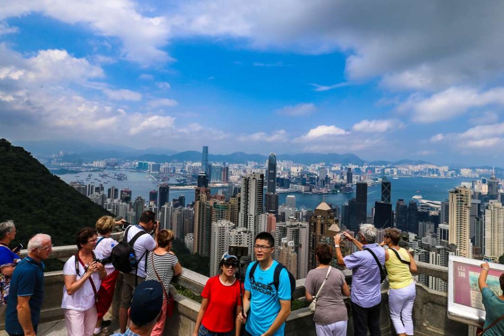 A study by international property group Grosvenor Asia found 59 per cent of Hongkongers thought the city provided a good quality of life. Photo: K.Y.Cheng