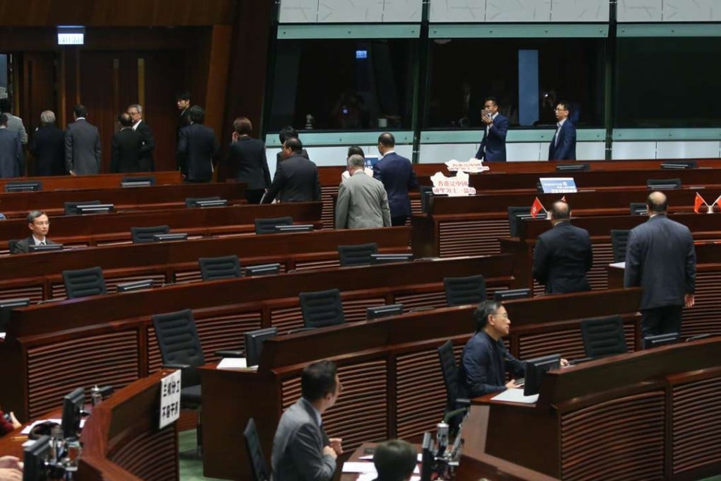 The pro-establishment camp walked out, forcing the meeting to be adjourned. Photo: Sam Tsang