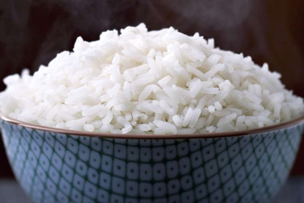 “Have you eaten rice yet?”(sihk jó faahn meih a?) is a common greeting in Hong Kong.