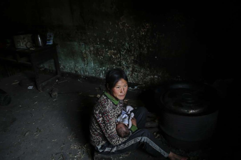 A mother and daughter in rural Sichuan province. The average number of surviving children for people in their 60s has declined to 2.5, a Peking University study found. Photo: ImagineChina