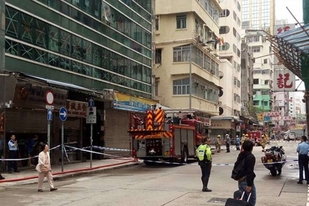 Police closed the road in Mong Kok. Photo: Facebook