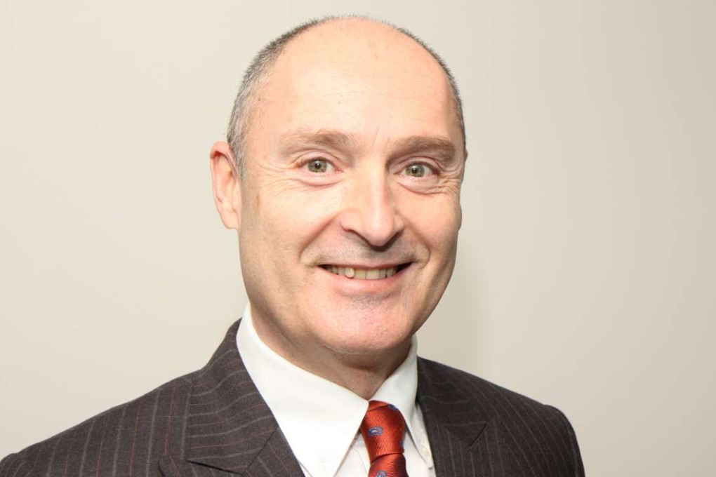 Simmons Gainsford, senior member