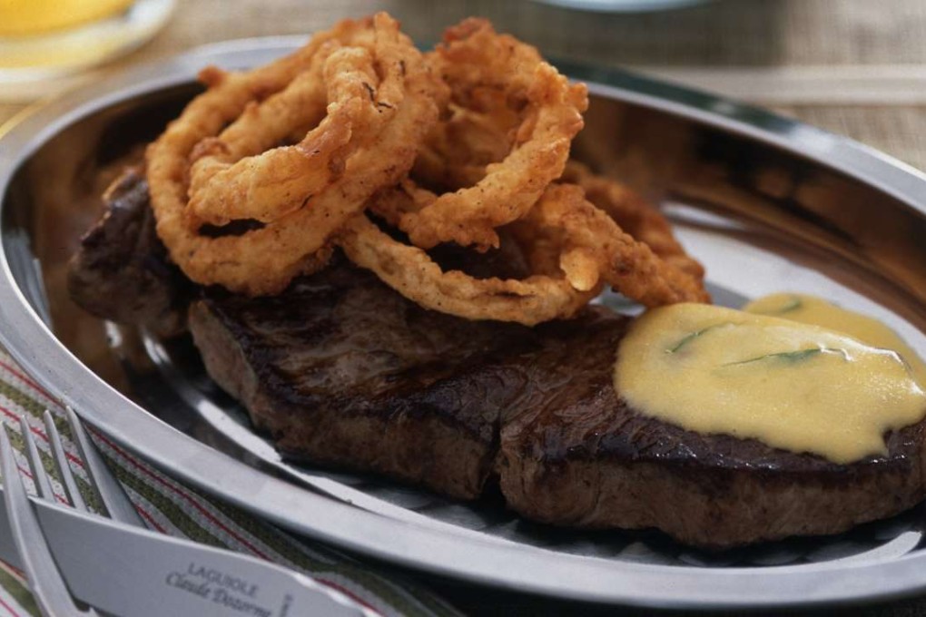 Steak Bearnaise with fried onion rings. Ready in 15 minutes, provided someone else can man the grill or broiler. Photo: Koji Studio