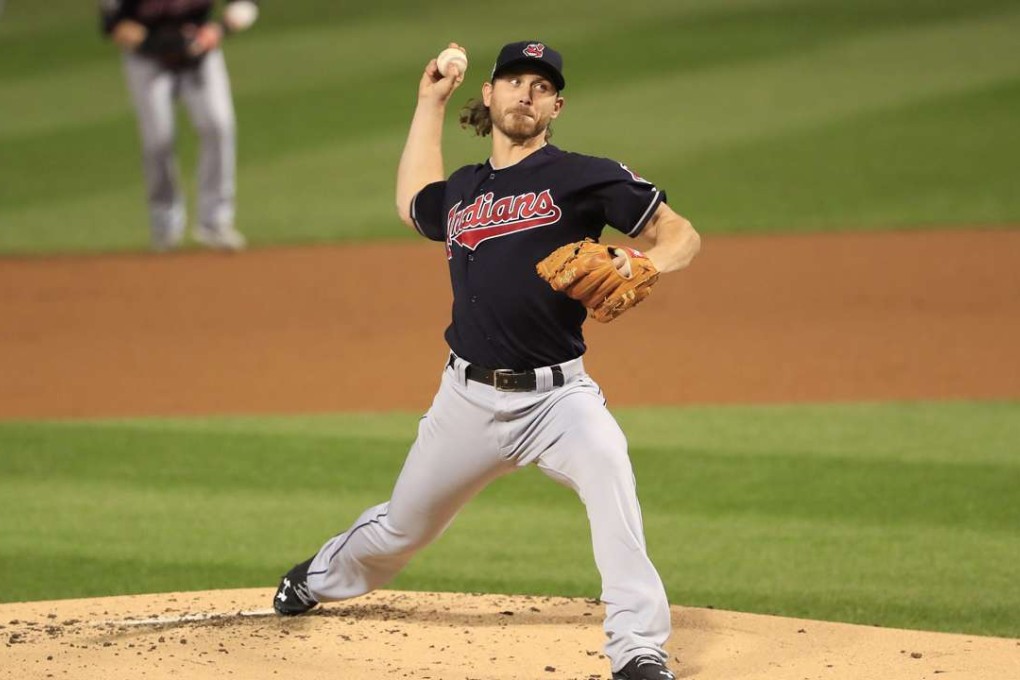 Cleveland Indians pitcher Josh Tomlin throws against the Chicago Cubs in the bottom of the first inning of game three EPA/TANNEN MAURY