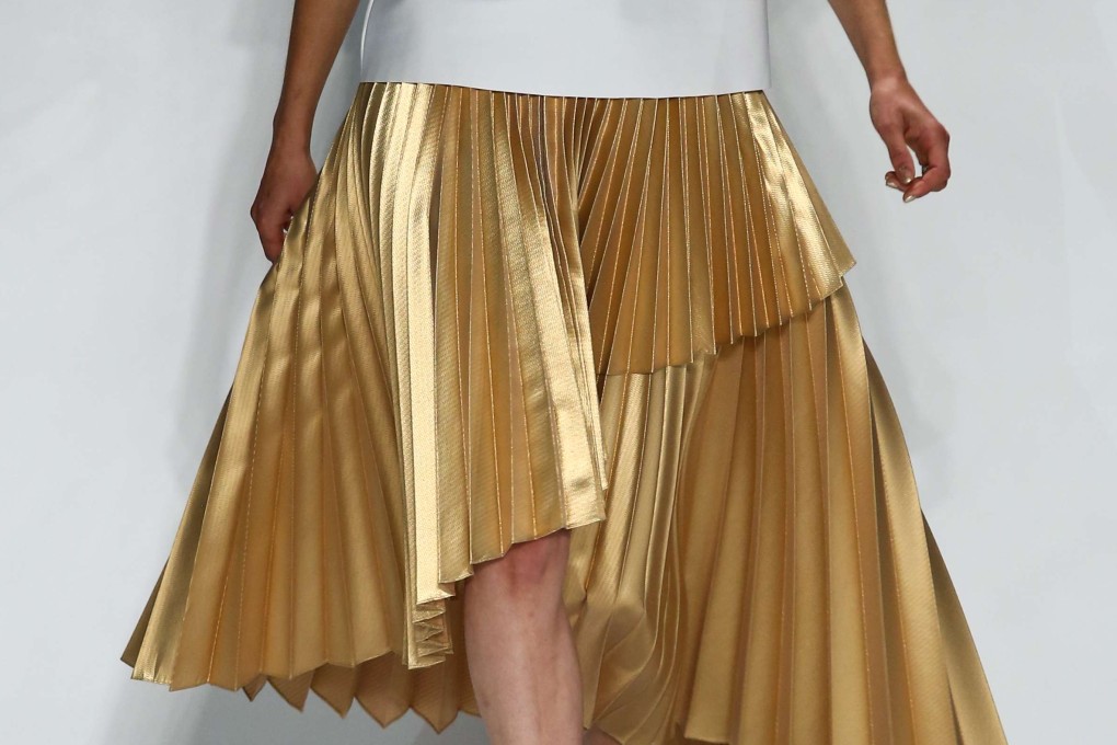 The spring-summer 2016 skirt trend is still going strong with both designer and high street brands; activated charcoal has uses in everything from dental care to face masks